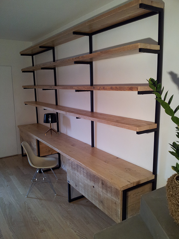 Interior design recupero arredamento design recupero materiali ... Libreria moderna porta bicchieri